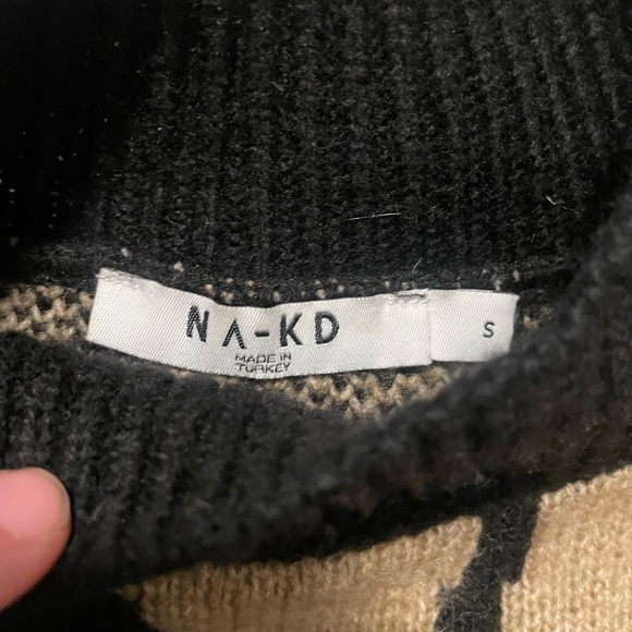 NA-KD Print Detail Sweater - Picture 9 of 10